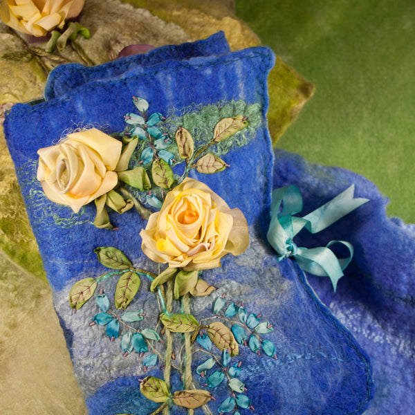 Box Full of Lessons 12B - The Blue Hussif (handy-hold-all) kit 1