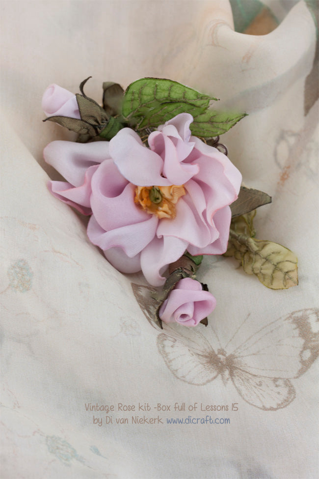 Vintage-Rose-kit-Box-of-lessons-15